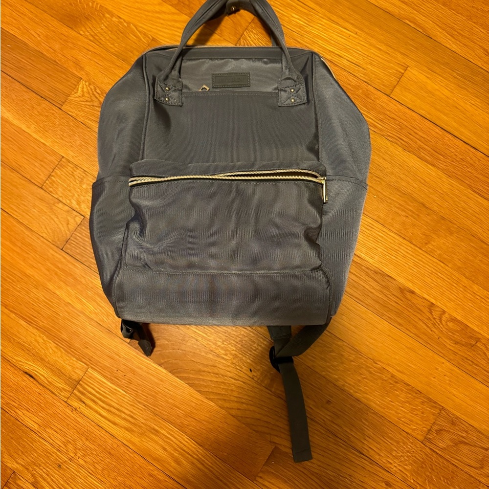 Very practical laptop, wide opening, trolley strap - Grey